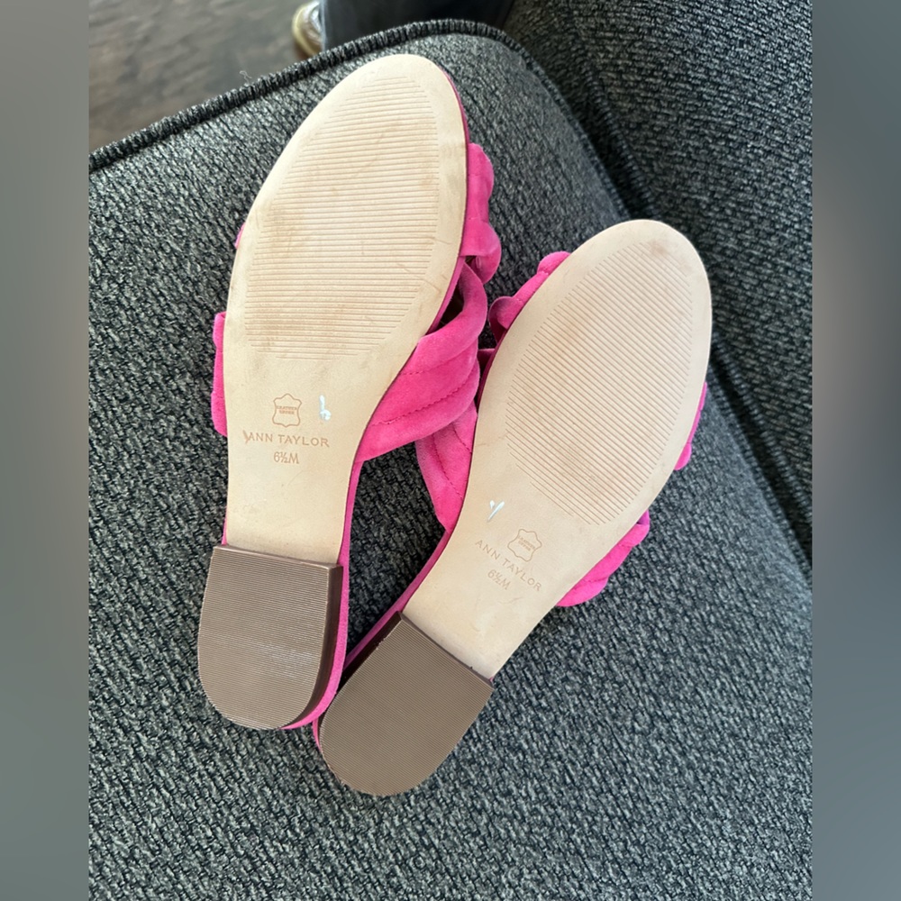 Ann Taylor Gretel slides - Picture 4 of 5